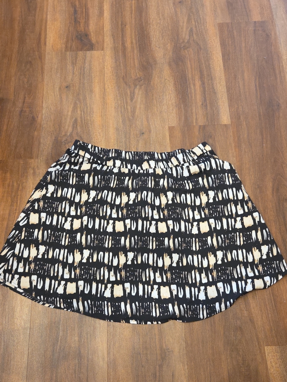 Banana Republic Black and Cream Abstract Pattern Skater Skirt